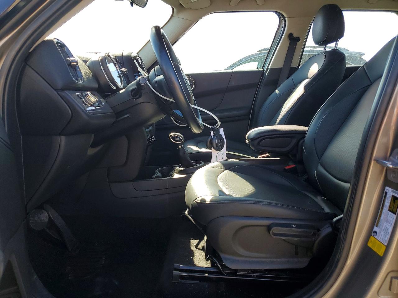 2018 Mini Cooper VIN WMZYS7C30J3E09288 photo 7