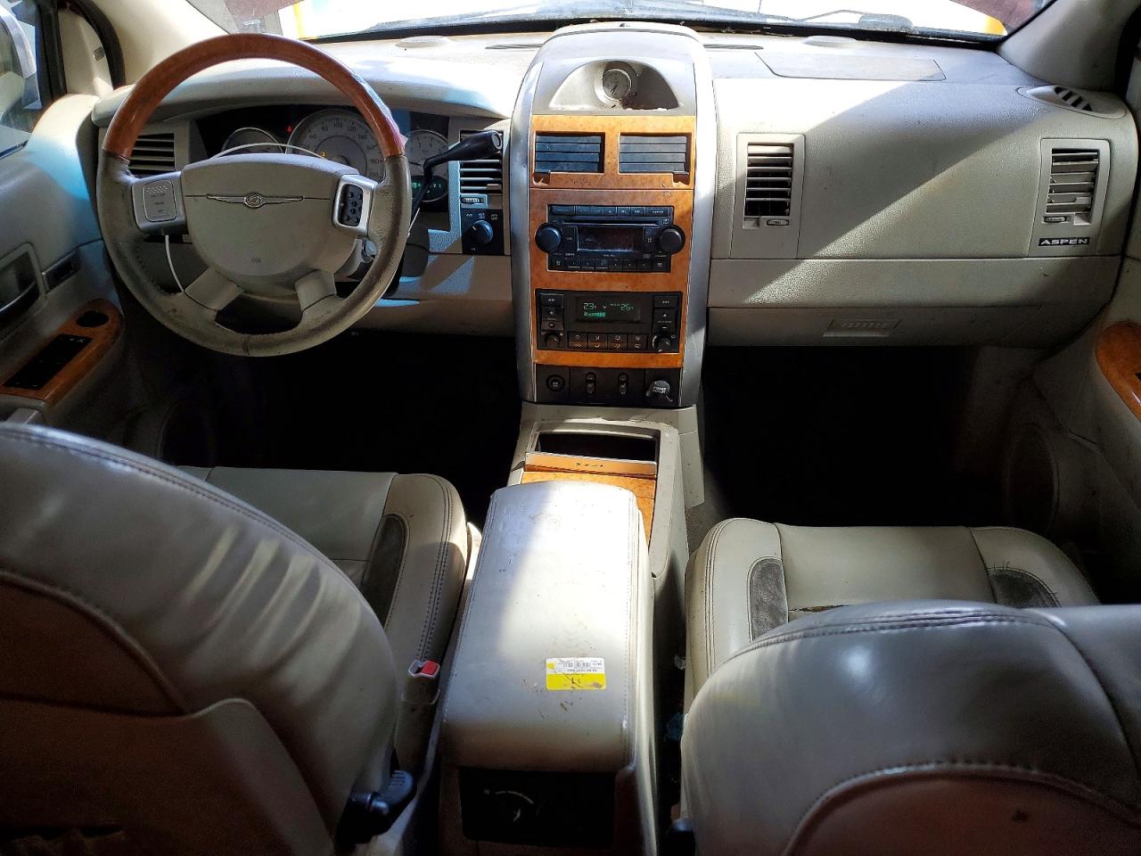 2007 Chrysler Aspen VIN 1A8HW58207F514225 photo 8