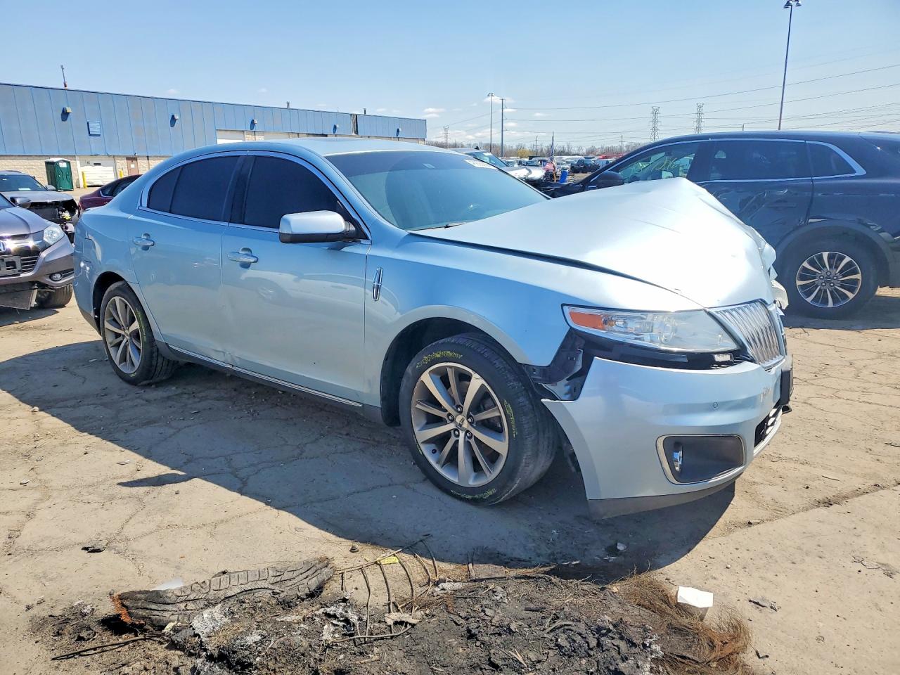 2009 Lincoln Mks VIN 1LNHM94R89G615321 photo 4