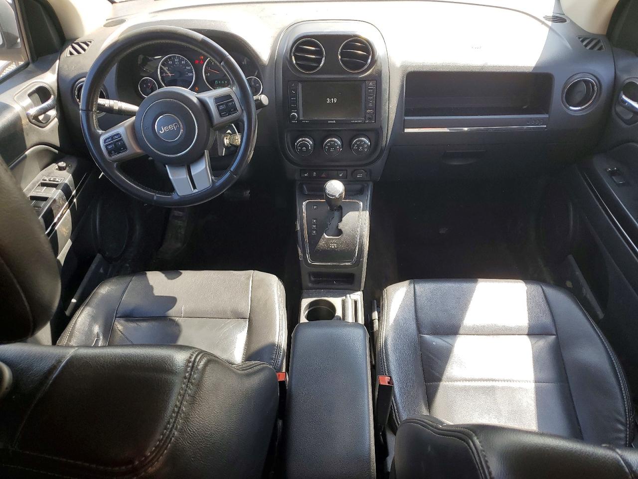 2013 Jeep Compass VIN 1C4NJDCB2DD245615 photo 8