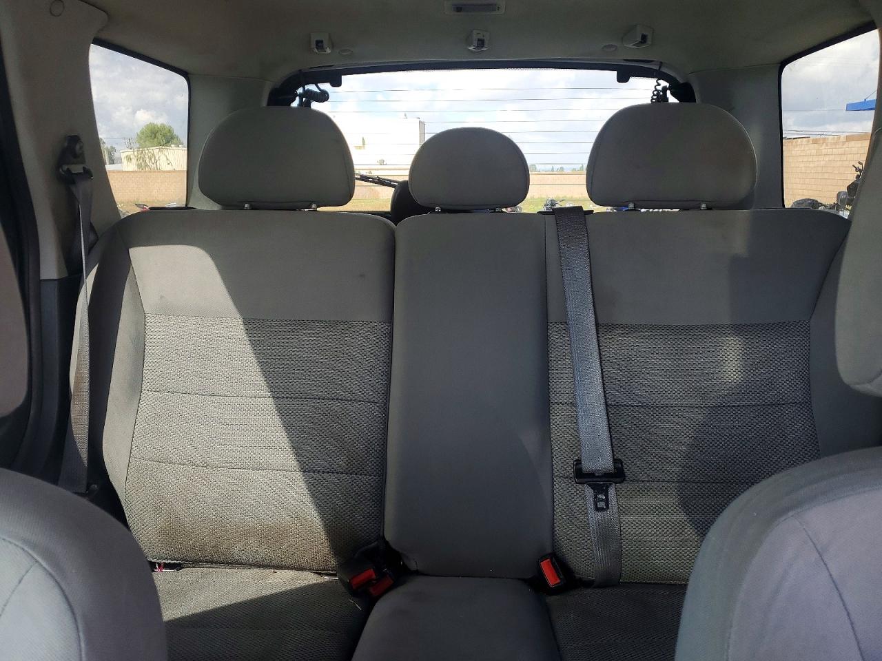 2007 Ford Escape VIN 1FMYU93107KA60001 photo 10