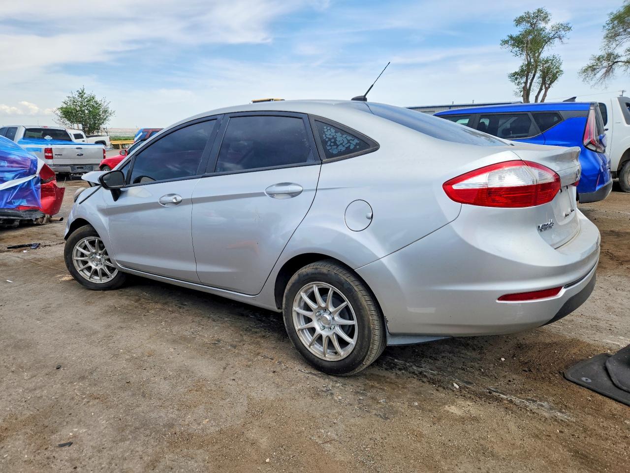 2019 Ford Fiesta VIN 3FADP4AJ9KM130053 photo 2