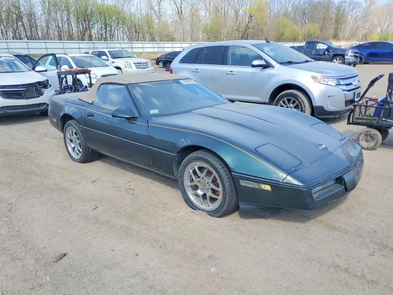 1990 Chevrolet Corvette VIN 1G1YY3381L5120520 photo 4