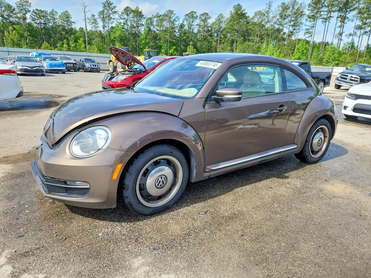 2013 Volkswagen Beetle VIN 3VWHX7AT0DM647515 photo 1