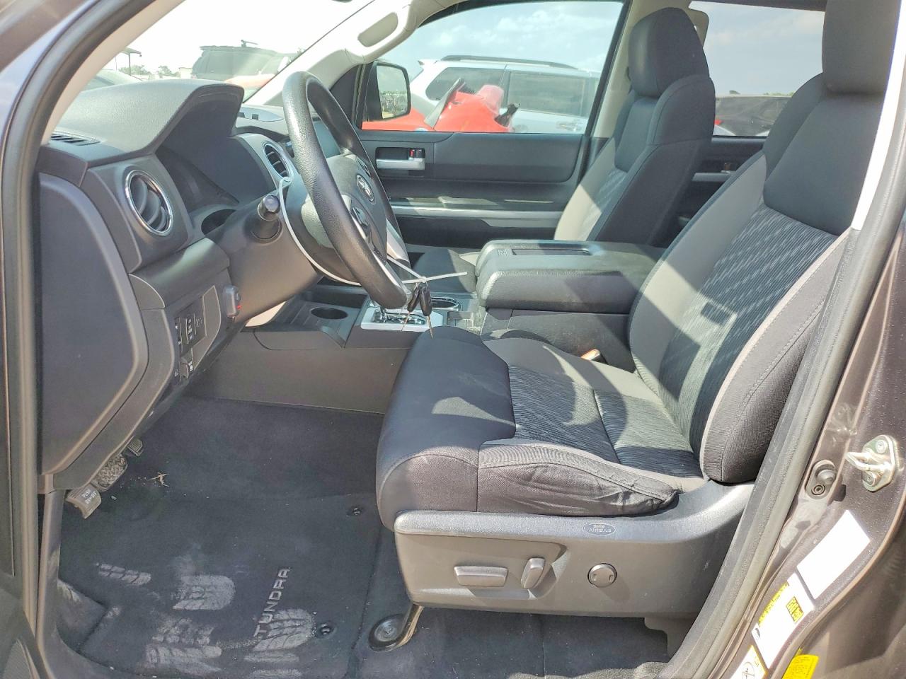 2019 TOYOTA All models VIN 5TFEY5F16KX253197 photo 7