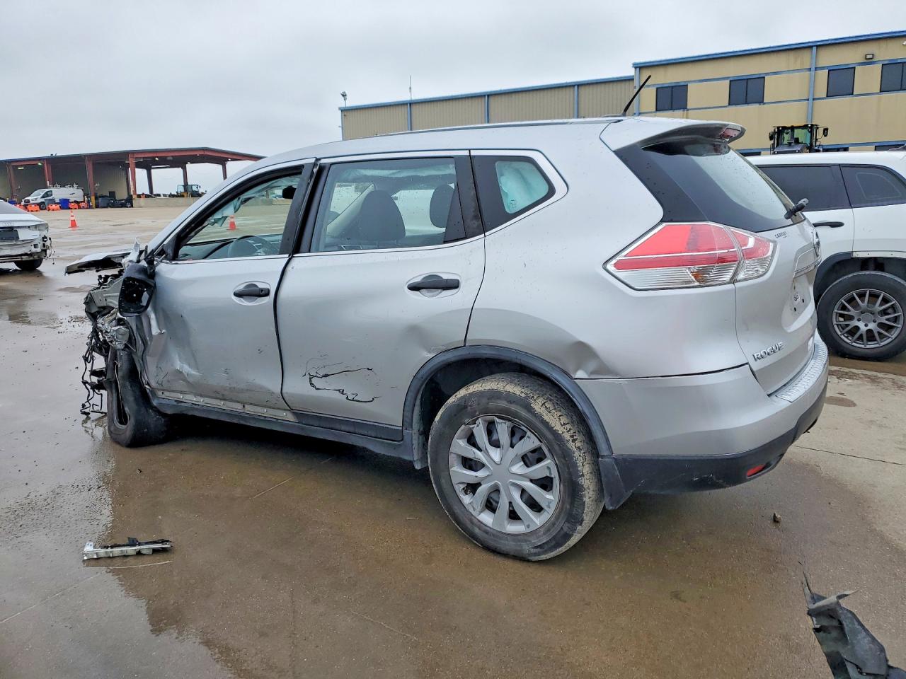 2016 NISS Rogue VIN JN8AT2MT3GW004003 photo 2