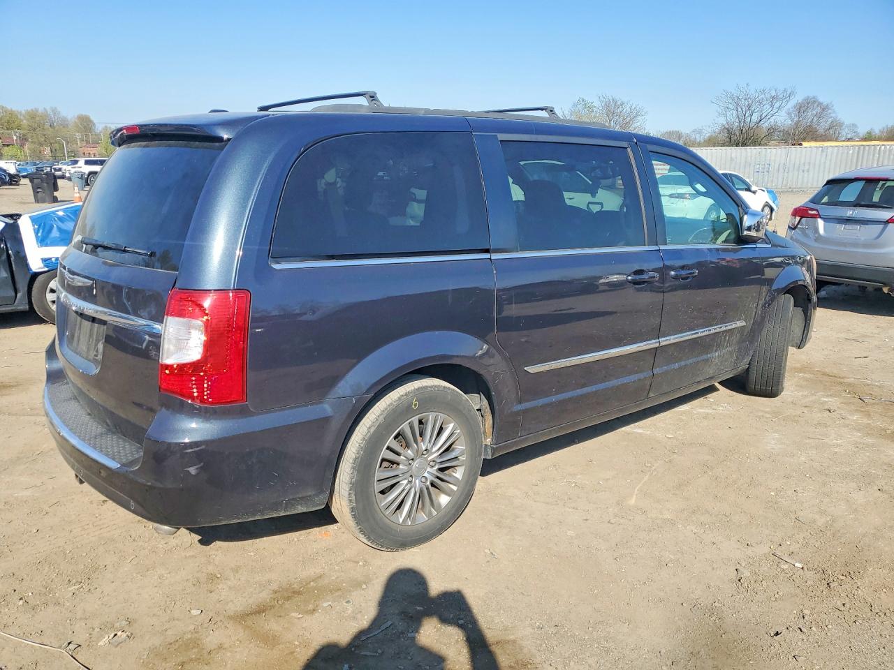 2014 Chrysler Minivan VIN 2C4RC1CG7ER250166 photo 3