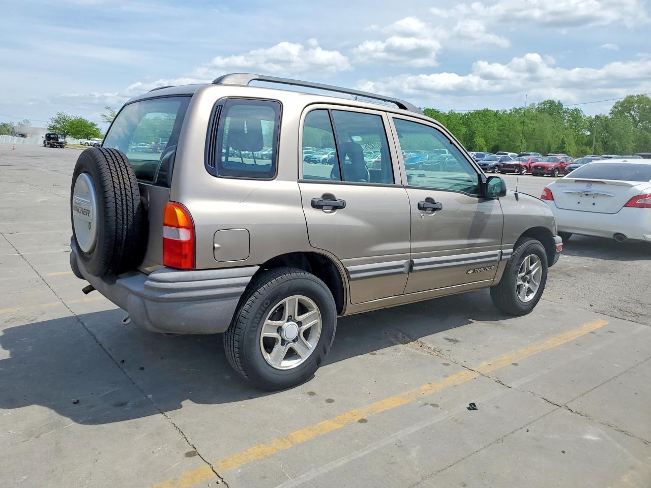 2003 CHEV Tracker VIN 2CNBJ13CX36920520 photo 3