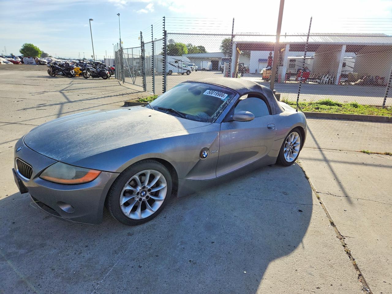 2004 BMW Z4 VIN 4USBT33514LS52119 photo 1