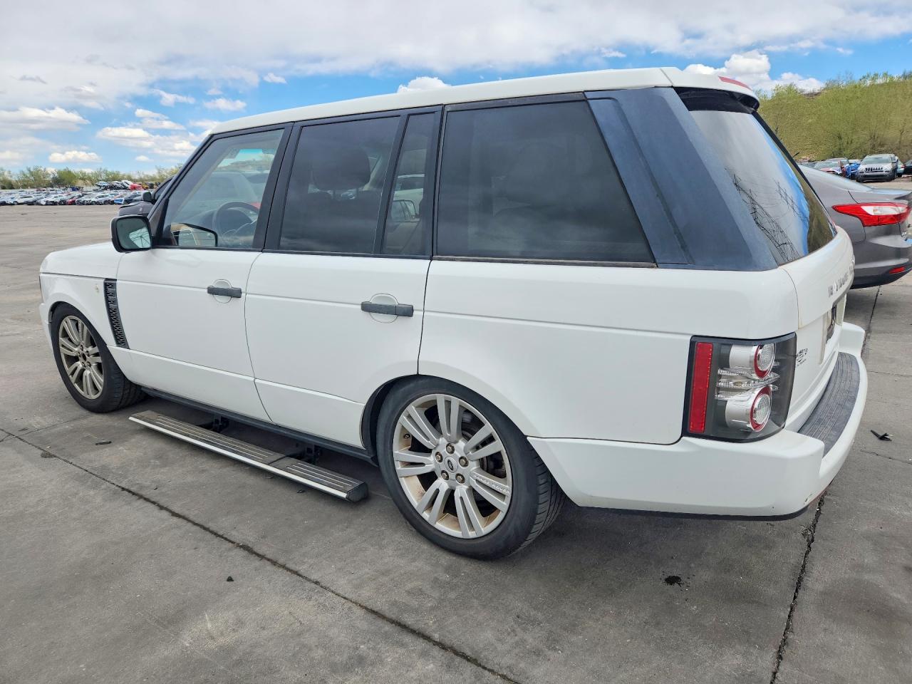 2011 Land Rangerover VIN SALMF1D45BA354332 photo 2