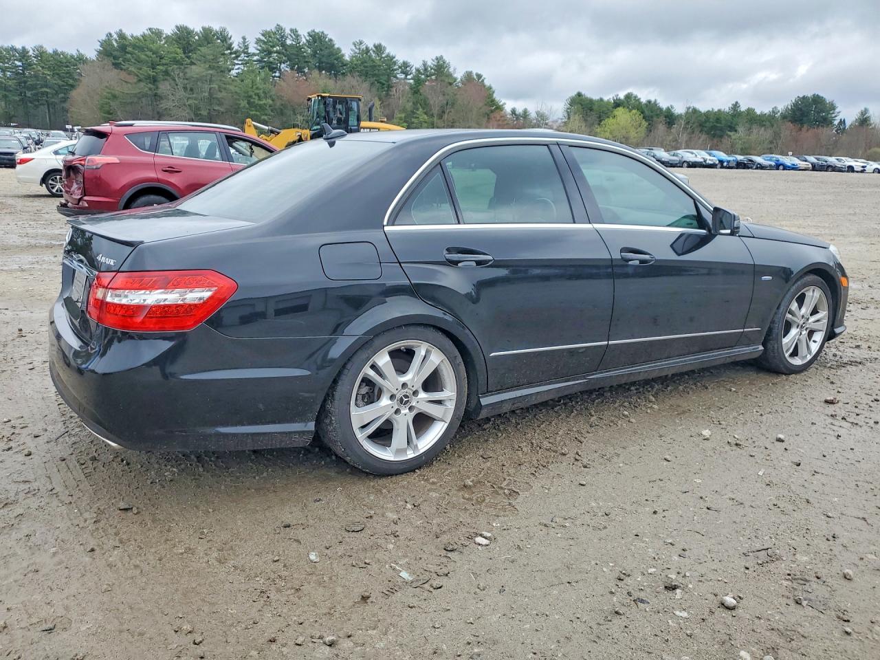 2012 Mercedes-Benz E-class VIN WDDHF8JB2CA544276 photo 3