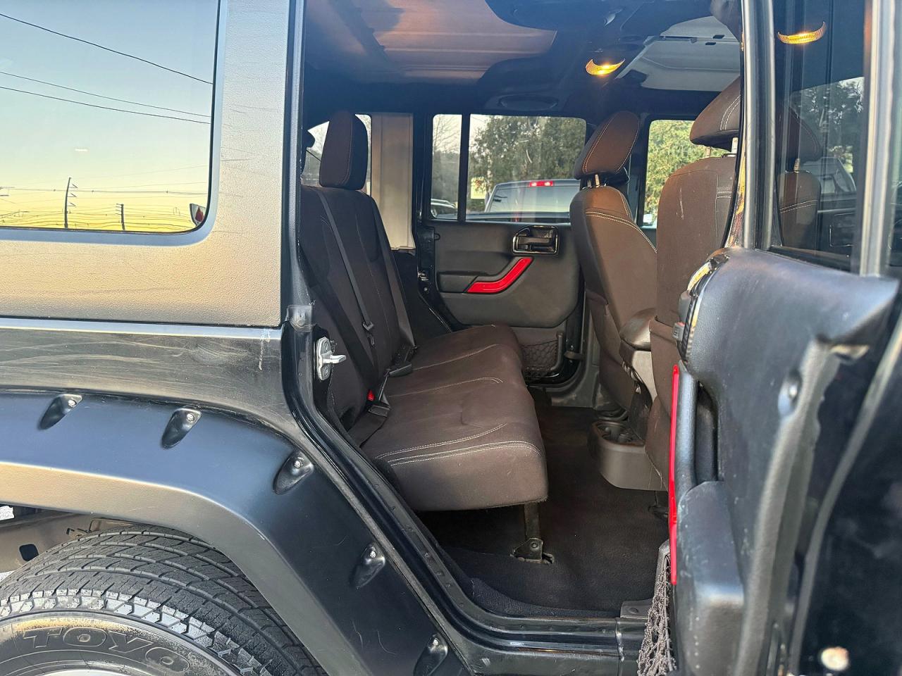 2013 Jeep Wrangler / VIN 1C4BJWFG0DL516764 photo 6