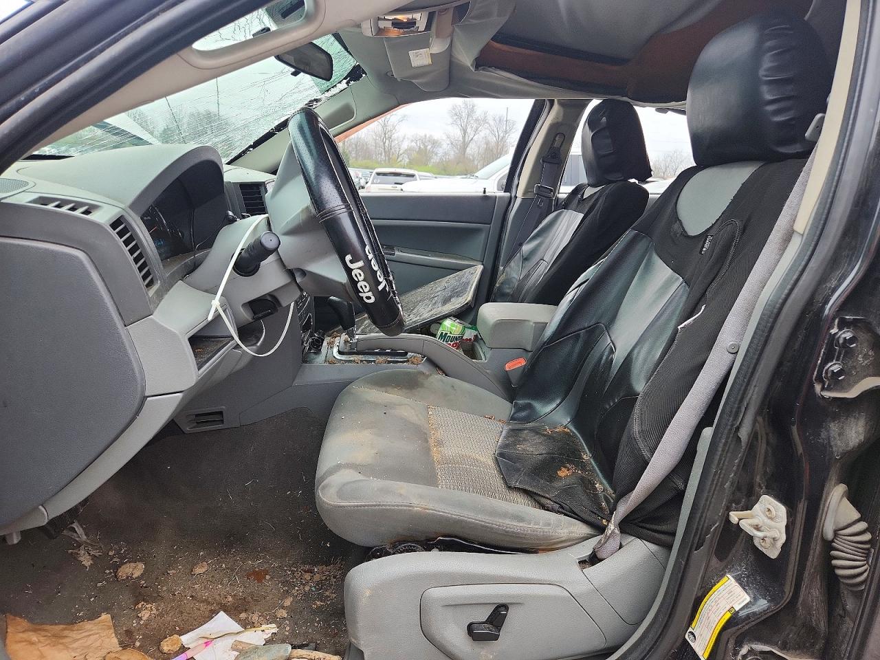 2007 Jeep Cherokee VIN 1J8HR48P77C548435 photo 7