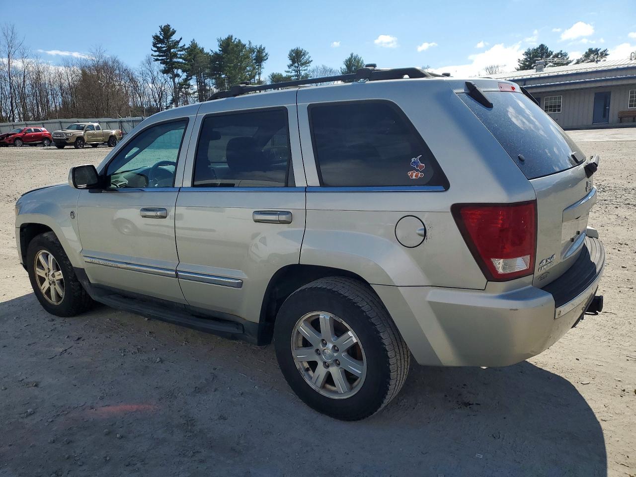 2009 JEEP Cherokee VIN 1J8HR58P59C511005 photo 2