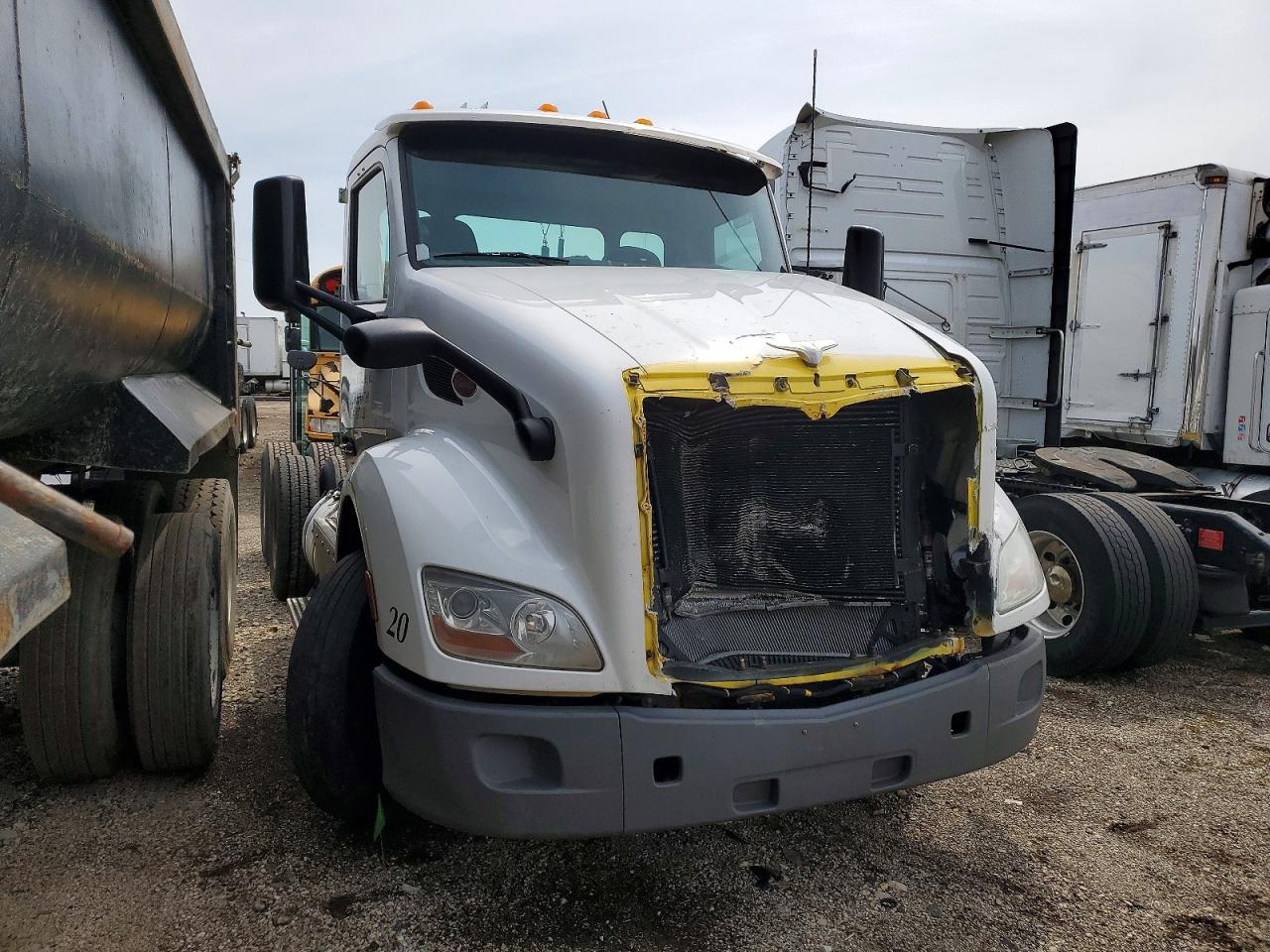 2017 PETERBILT All other VIN 1XPBDP9XXHD410801 photo 1