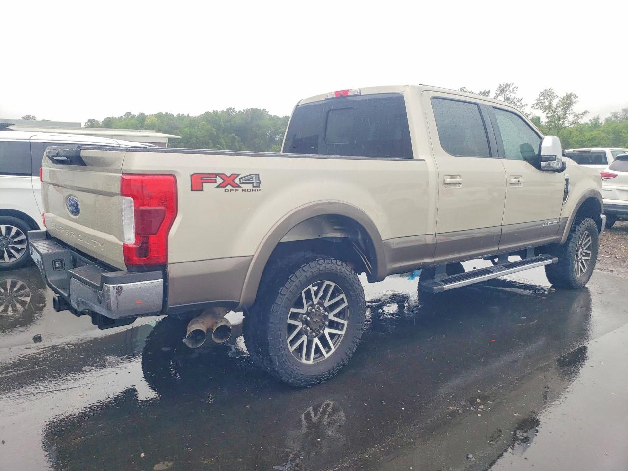 2018 Ford F250 VIN 1FT7W2BT3JEB18161 photo 3