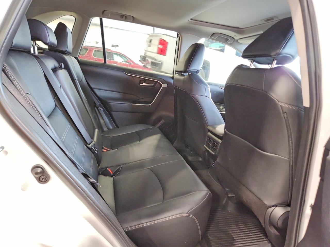 2024 Toyota Rav4 VIN 2T3A1RFV4RW480903 photo 11