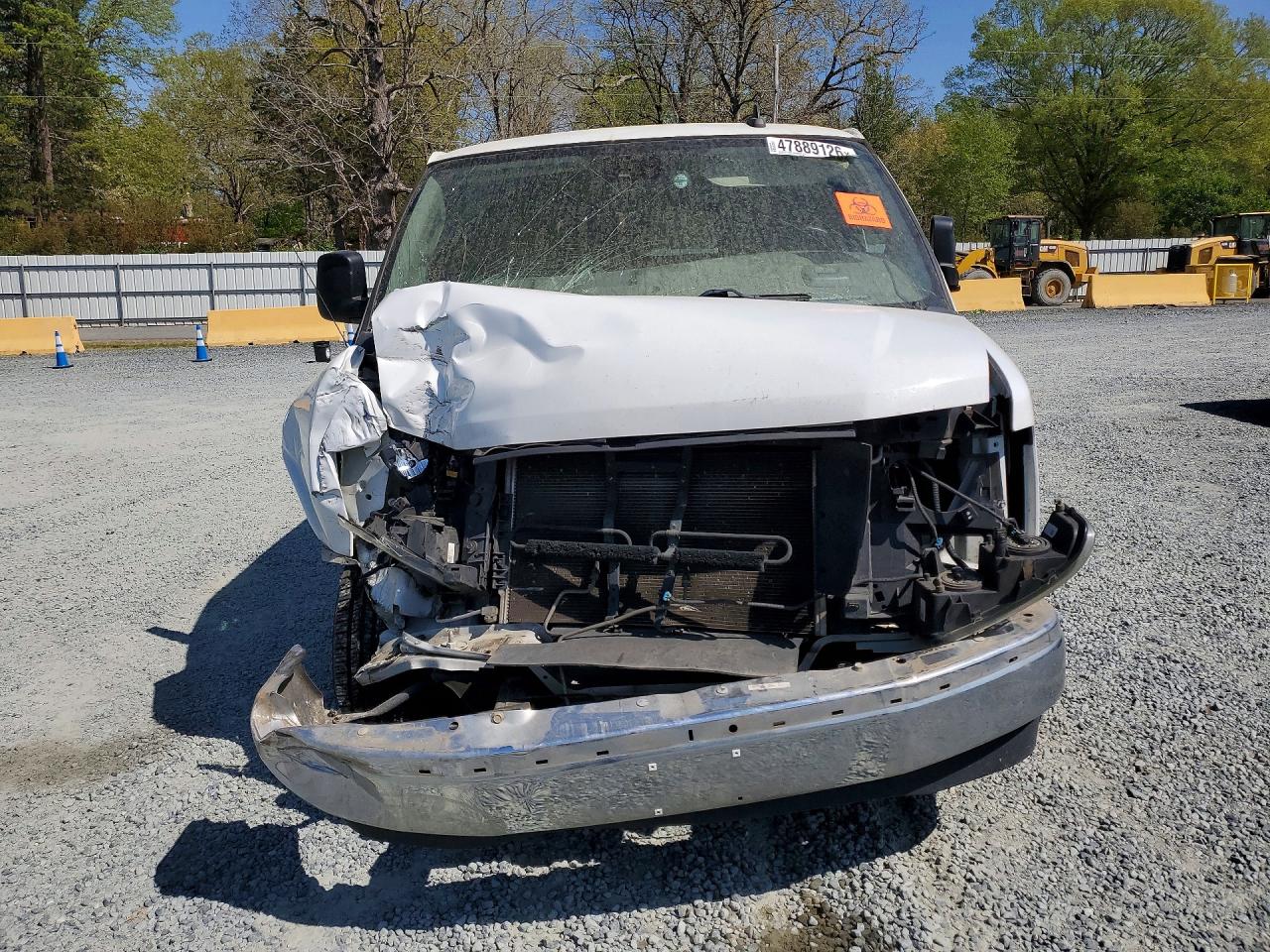 2020 Chevrolet Express VIN 1GAZGPFG3L1172269 photo 5