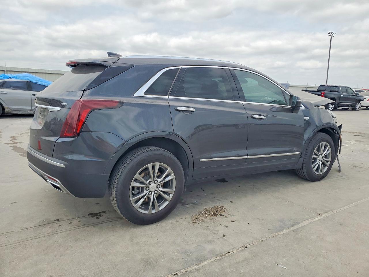 2022 CADILLAC Xt5 VIN 1GYKNCRS4NZ172366 photo 3