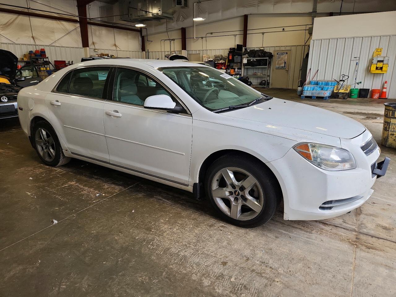 2010 Chevrolet Malibu 1lt VIN 1G1ZC5EB0AF182795 photo 4