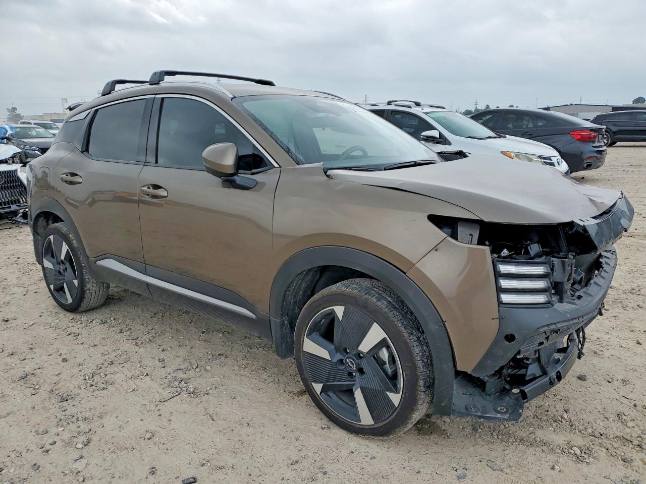 2025 NISSAN Kicks VIN 3N8AP6DA8SL403286 photo 4