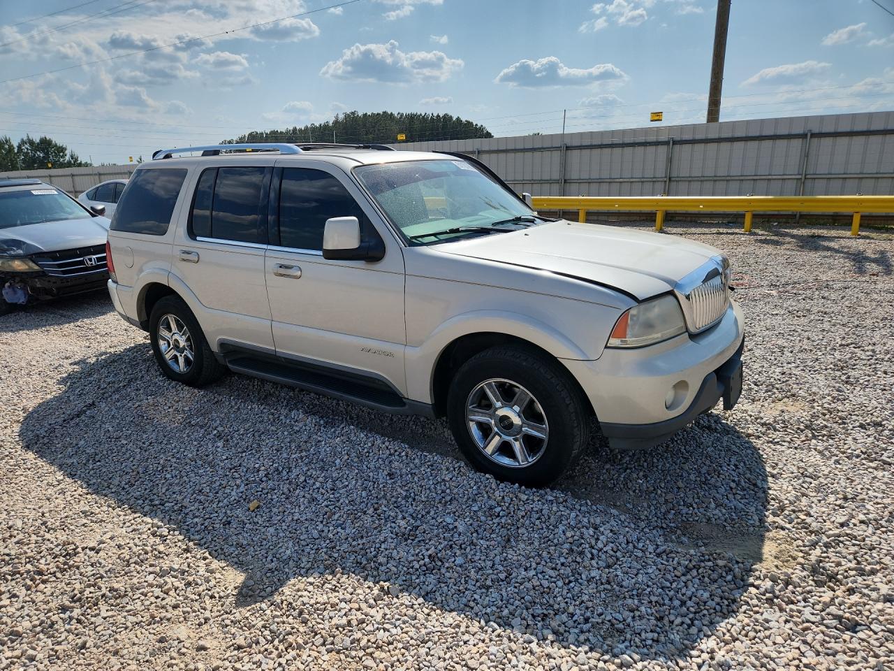 2005 Lincoln Aviator VIN 5LMEU68H65ZJ19092 photo 4