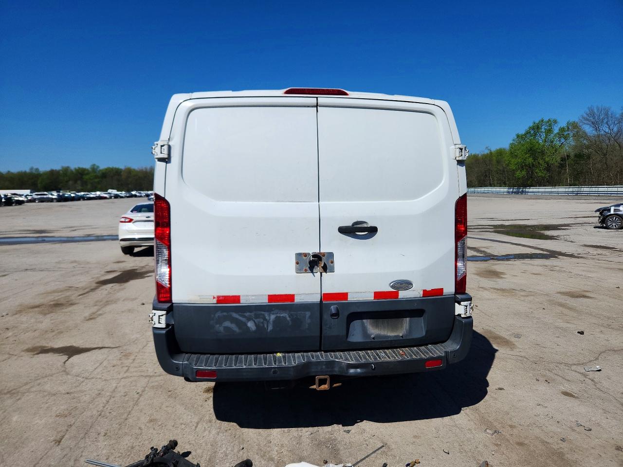2015 Ford Transit VIN 1FTNR1ZM0FKA45217 photo 6