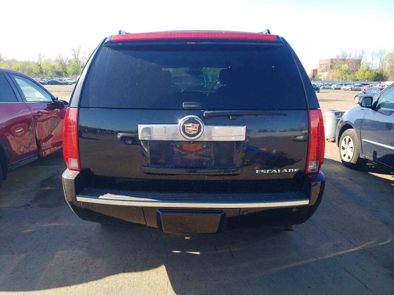 2014 Cadillac Escalade VIN 1GYS4AEF4ER104990 photo 6