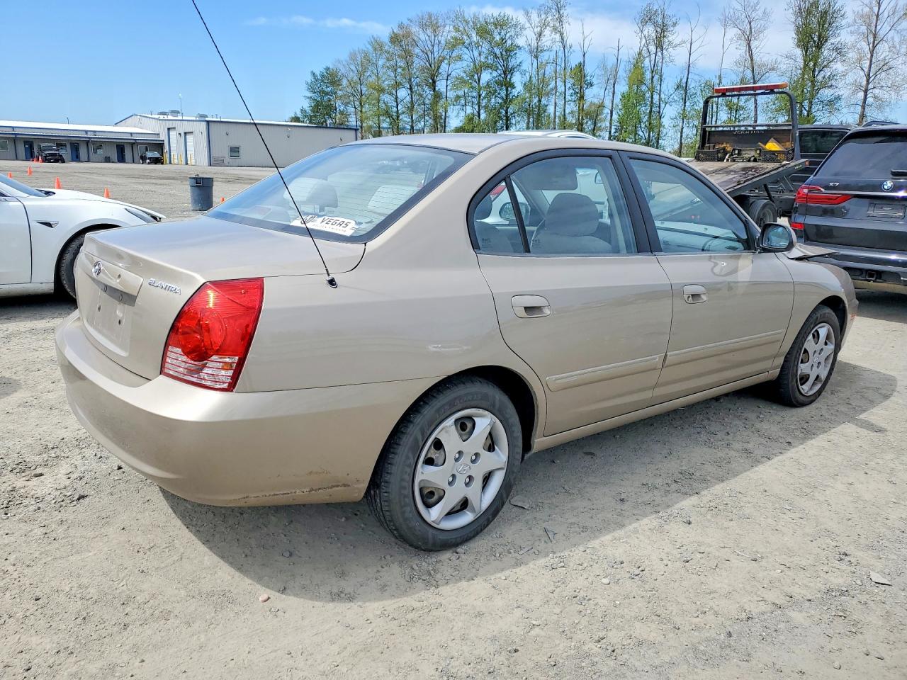 2006 HYUNDAI Elantra VIN KMHDN46D36U375110 photo 3