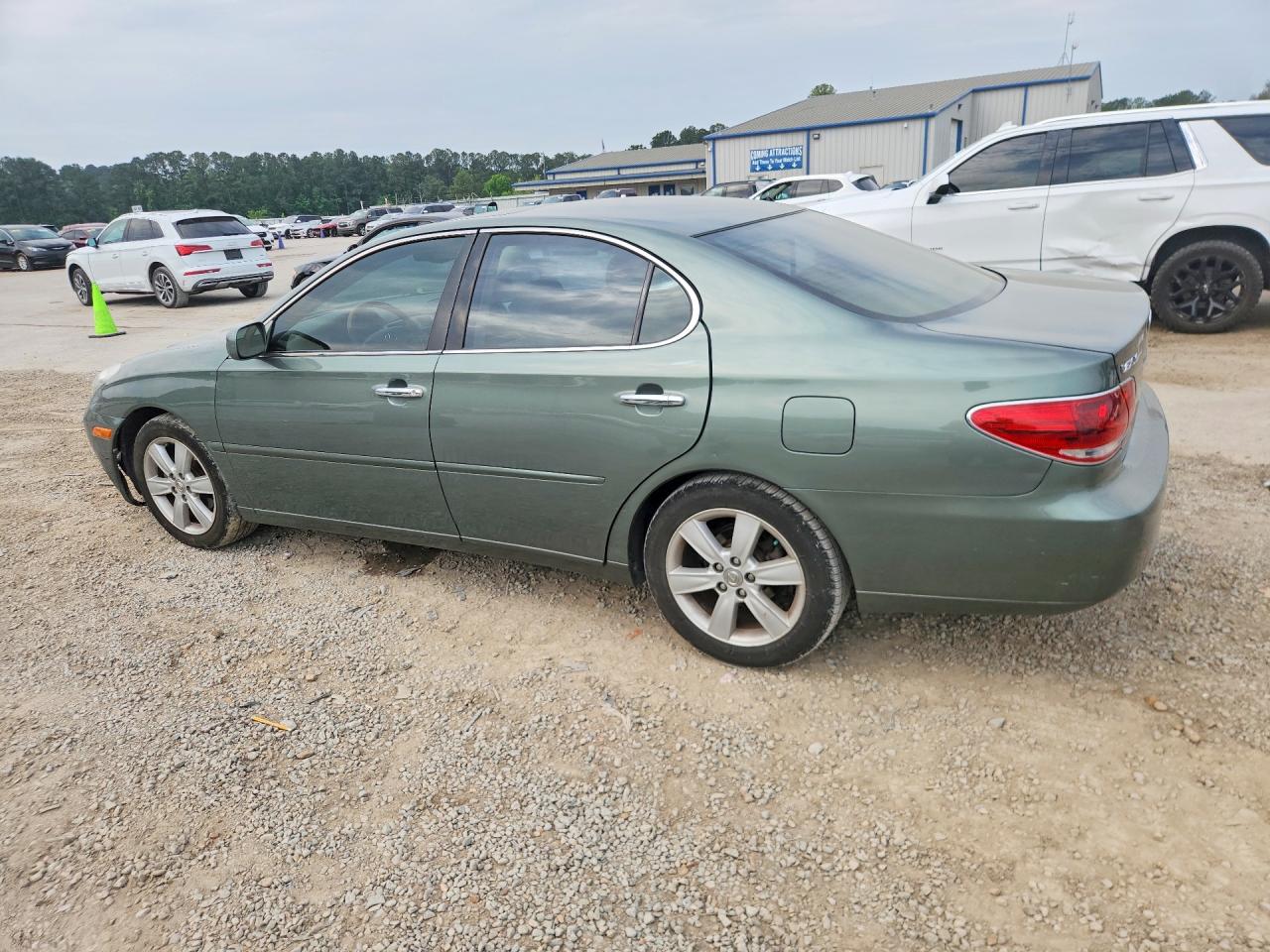 2005 Lexus Es330 VIN JTHBA30G955058928 photo 2