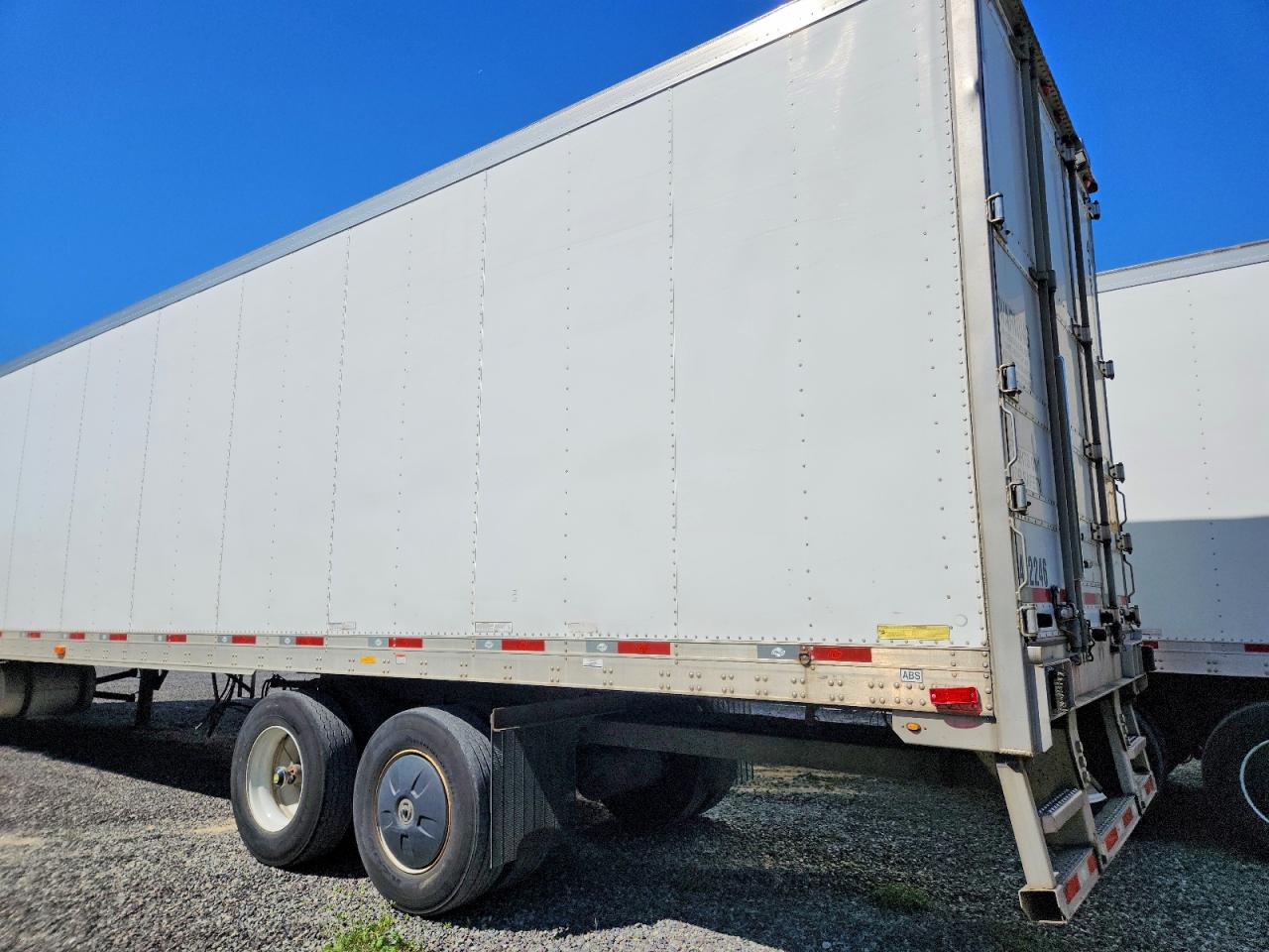2015 UTILITY Reefer tra VIN 1UYVS2488FM408339 photo 3
