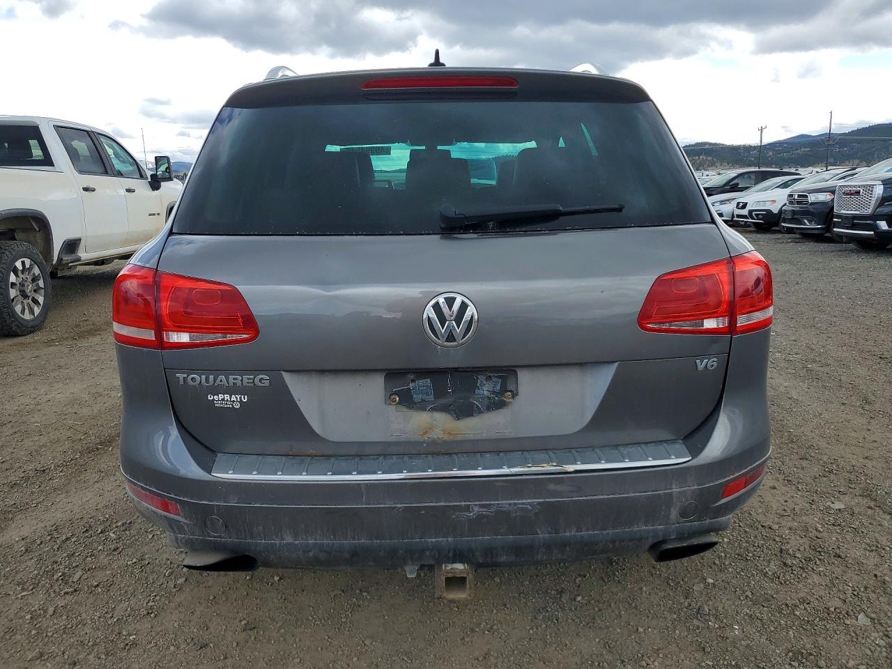 2011 Volkswagen Touareg VIN WVGFF9BP3BD002243 photo 6