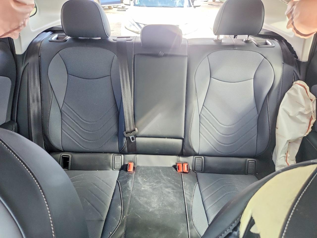 2026 Volkswagen Tiguan VIN 3VVER7RM8TM004181 photo 10