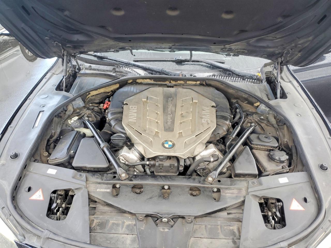 2011 BMW 7 series VIN WBAKA8C5XBCY36599 photo 11
