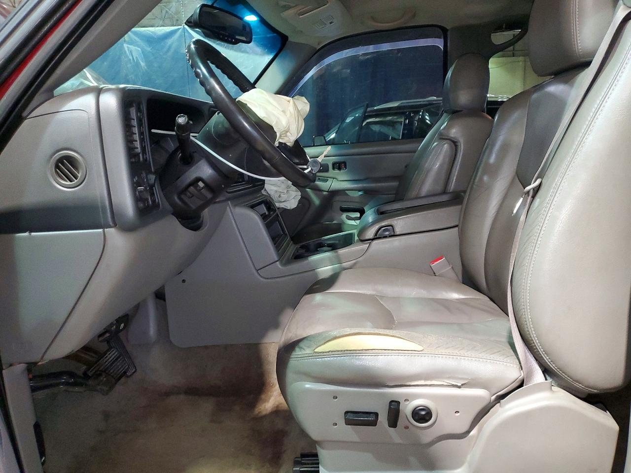 2004 Chevrolet Suburban VIN 3GNFK16Z84G233407 photo 7