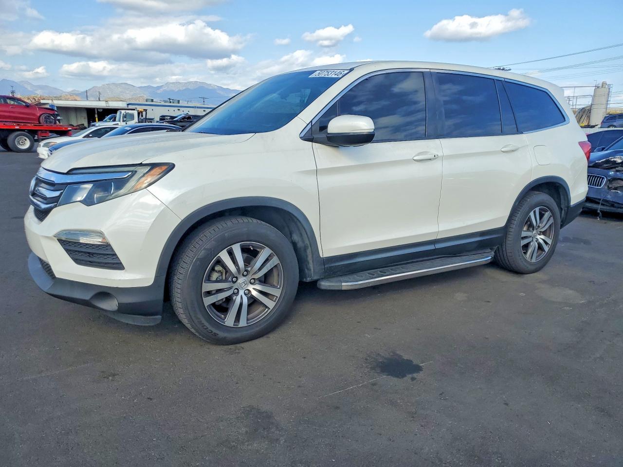 2018 Pilot VIN 5FNYF5H34JB027430 photo 1
