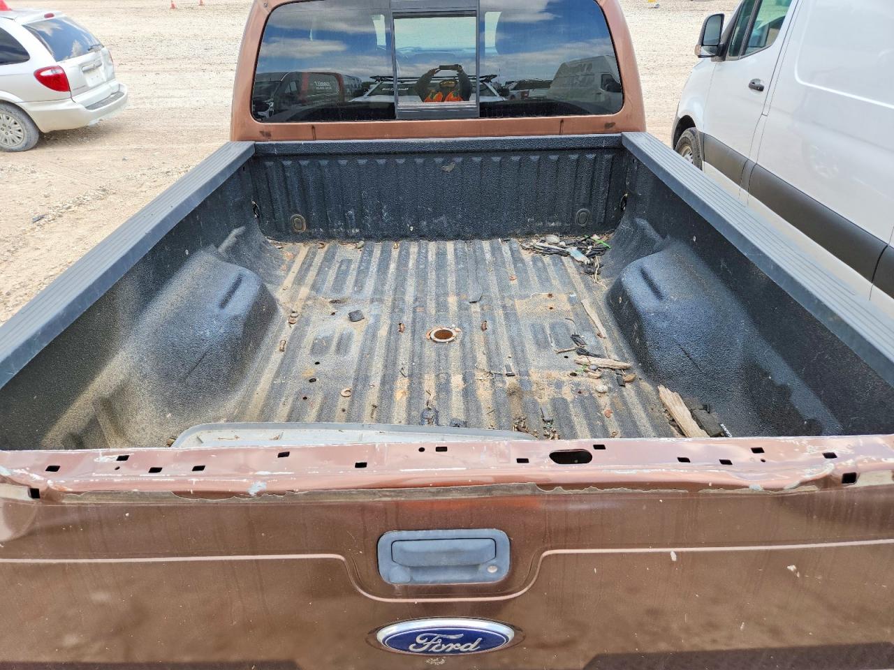 2011 Ford F250 VIN 1FT7W2BT9BEB17596 photo 10