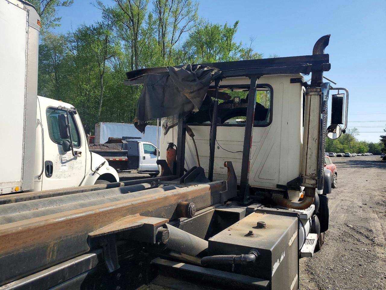 2002 MACK All models VIN 1M2AG11C42M001884 photo 6
