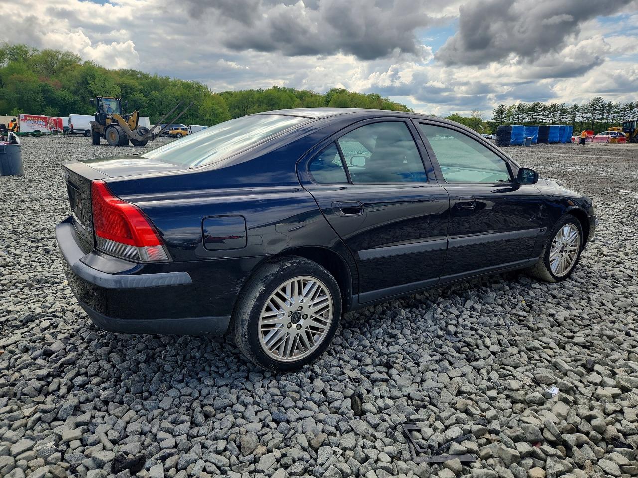 2004 VOLV S60 VIN YV1RH59H142398023 photo 3