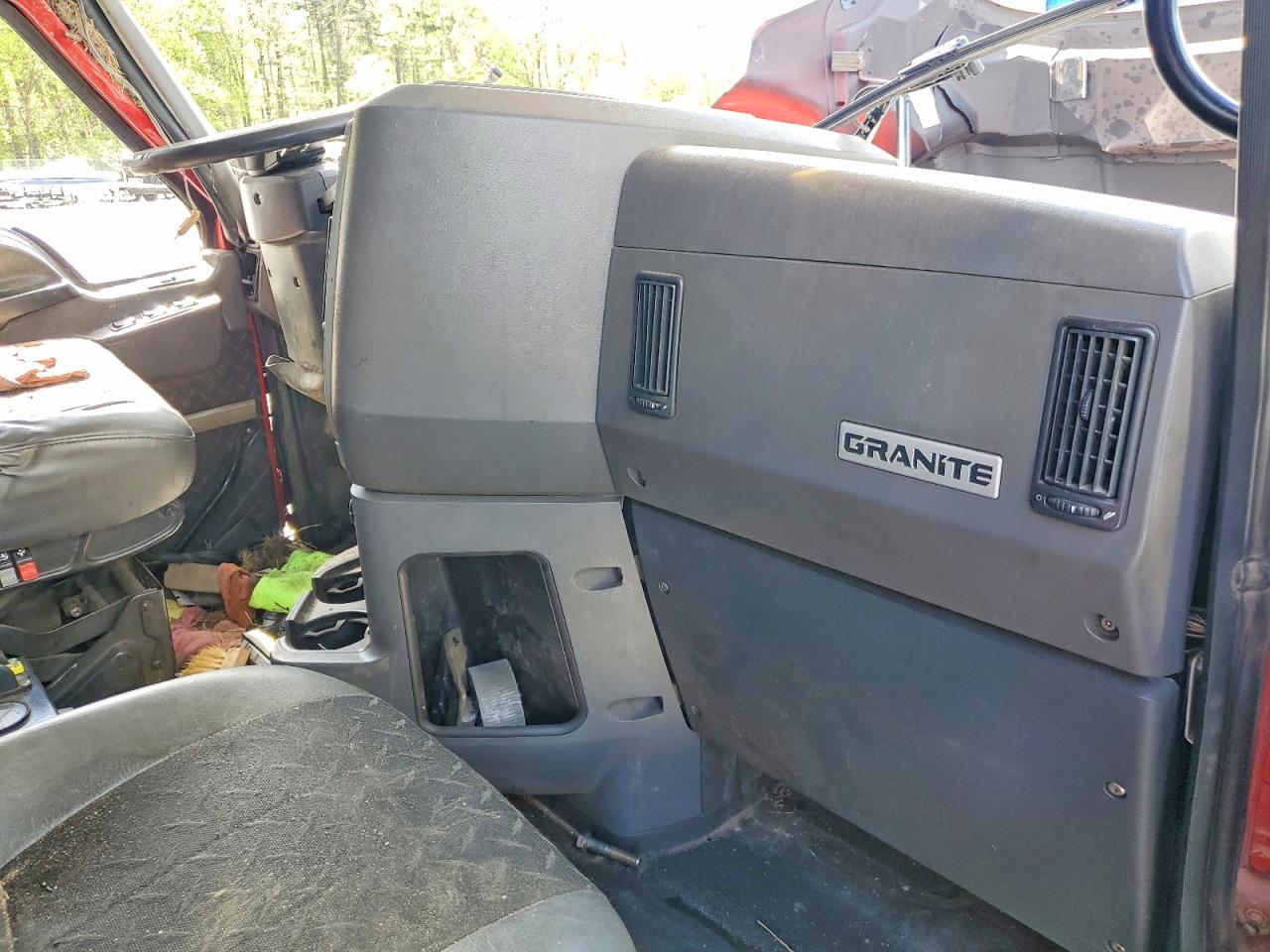2018 MACK All other VIN 1M2AX09C9JM038748 photo 8