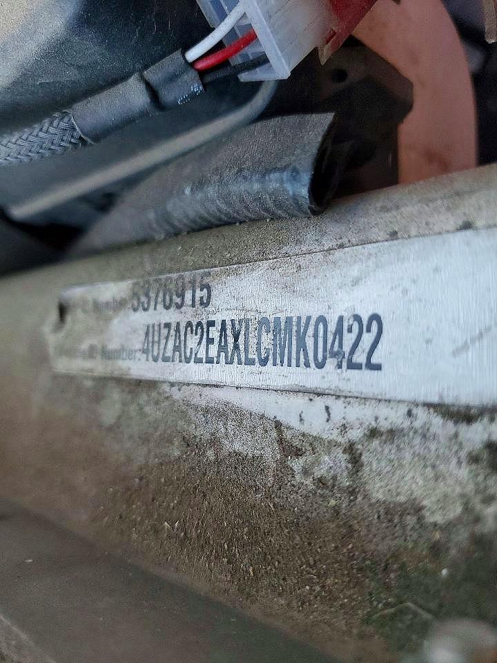 2020 FREIGHTLINER Chassis m VIN 4UZAC2EAXLCMK0422 photo 12