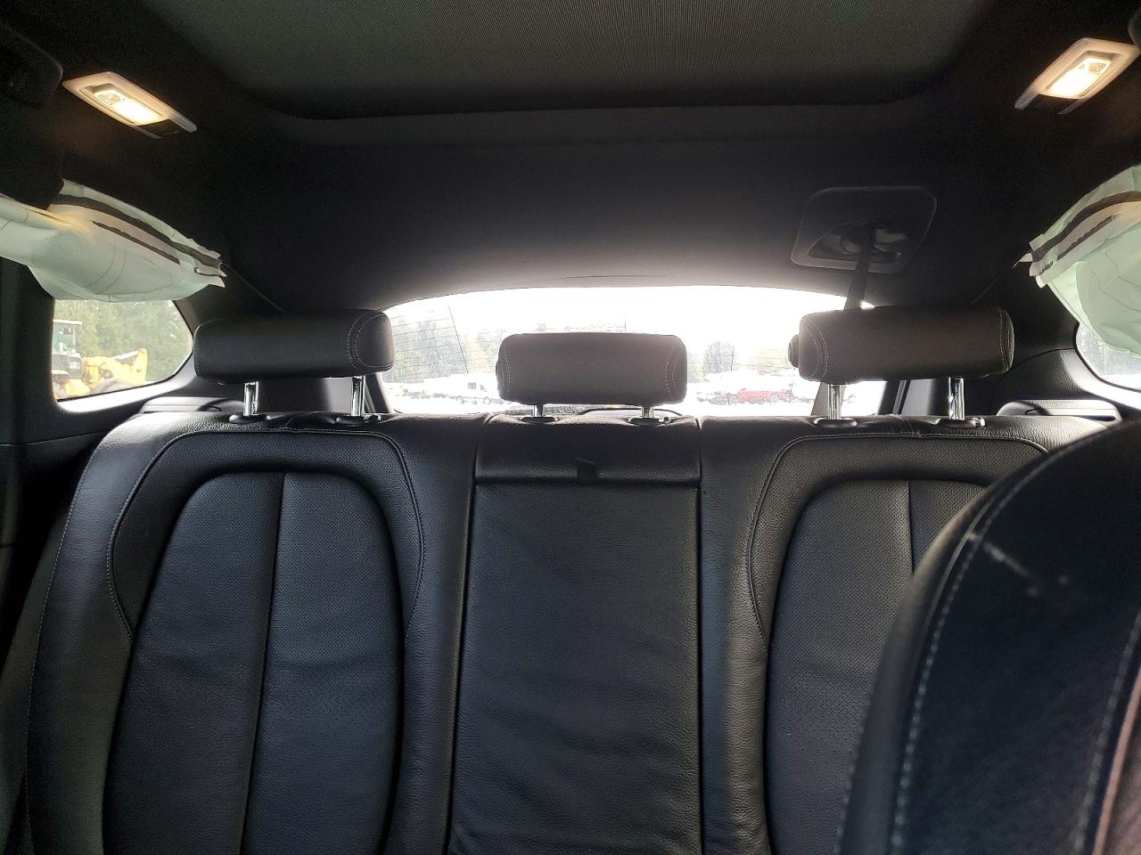 2018 BMW X1 VIN WBXHT3C35J5L28748 photo 10