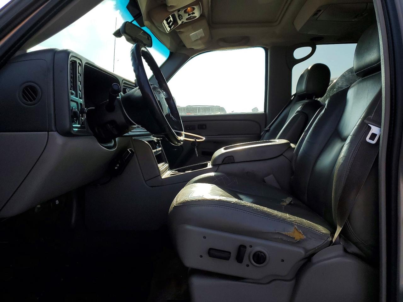 2006 GMC Yukon VIN 1GKFK16Z96J138482 photo 7