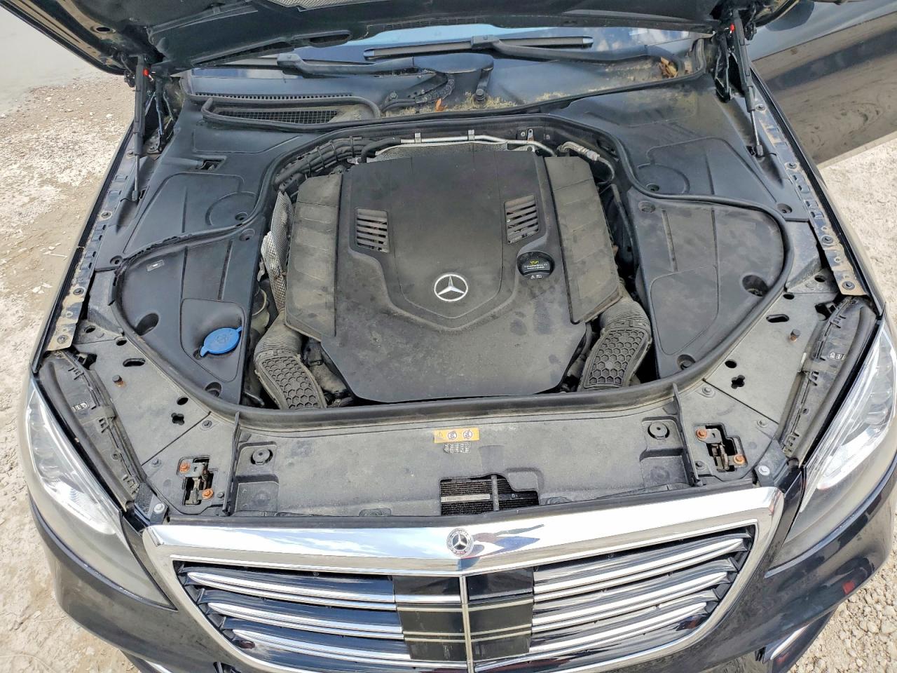 2018 Mercedes-Benz S class VIN WDDUG8GB2JA396940 photo 11