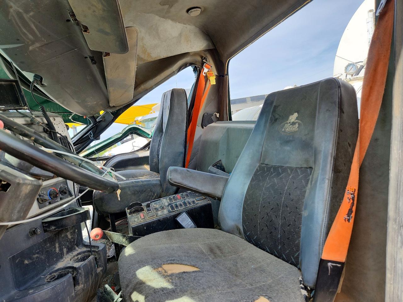 2016 MACK All other VIN 1M2AX04C4GM030069 photo 6