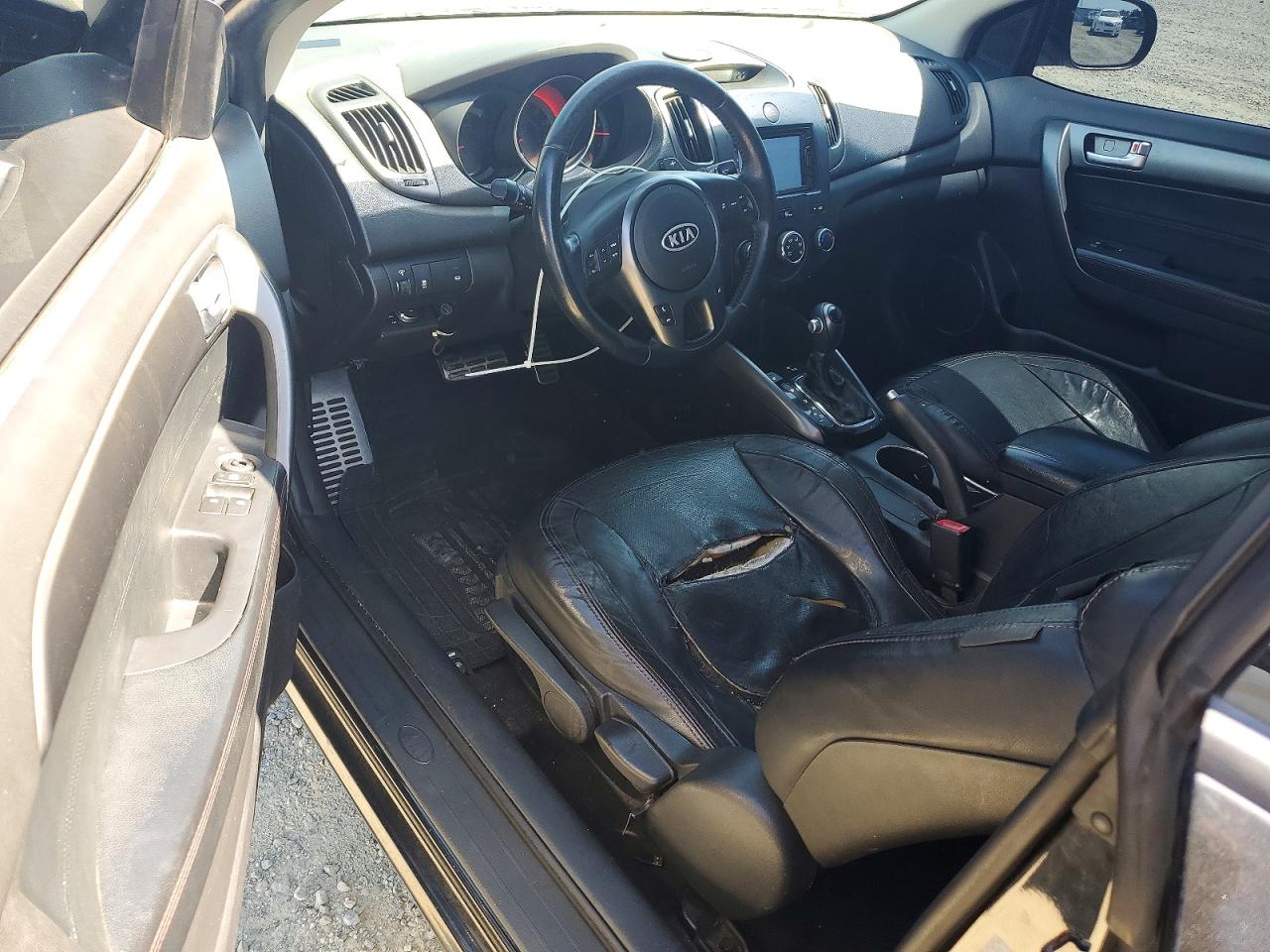 2011 Kia Forte VIN KNAFW6A33B5432203 photo 8