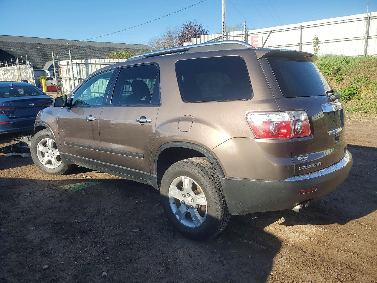 2009 GMC Acadia VIN 1GKEV13D19J141764 photo 2