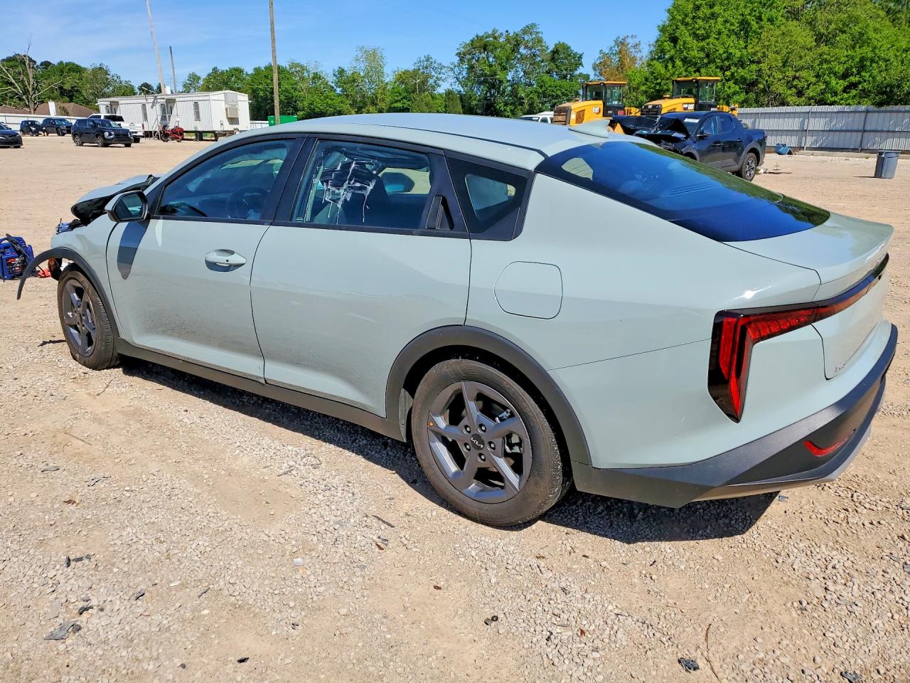 2025 KIA All other VIN 3KPFT4DEXSE055502 photo 2