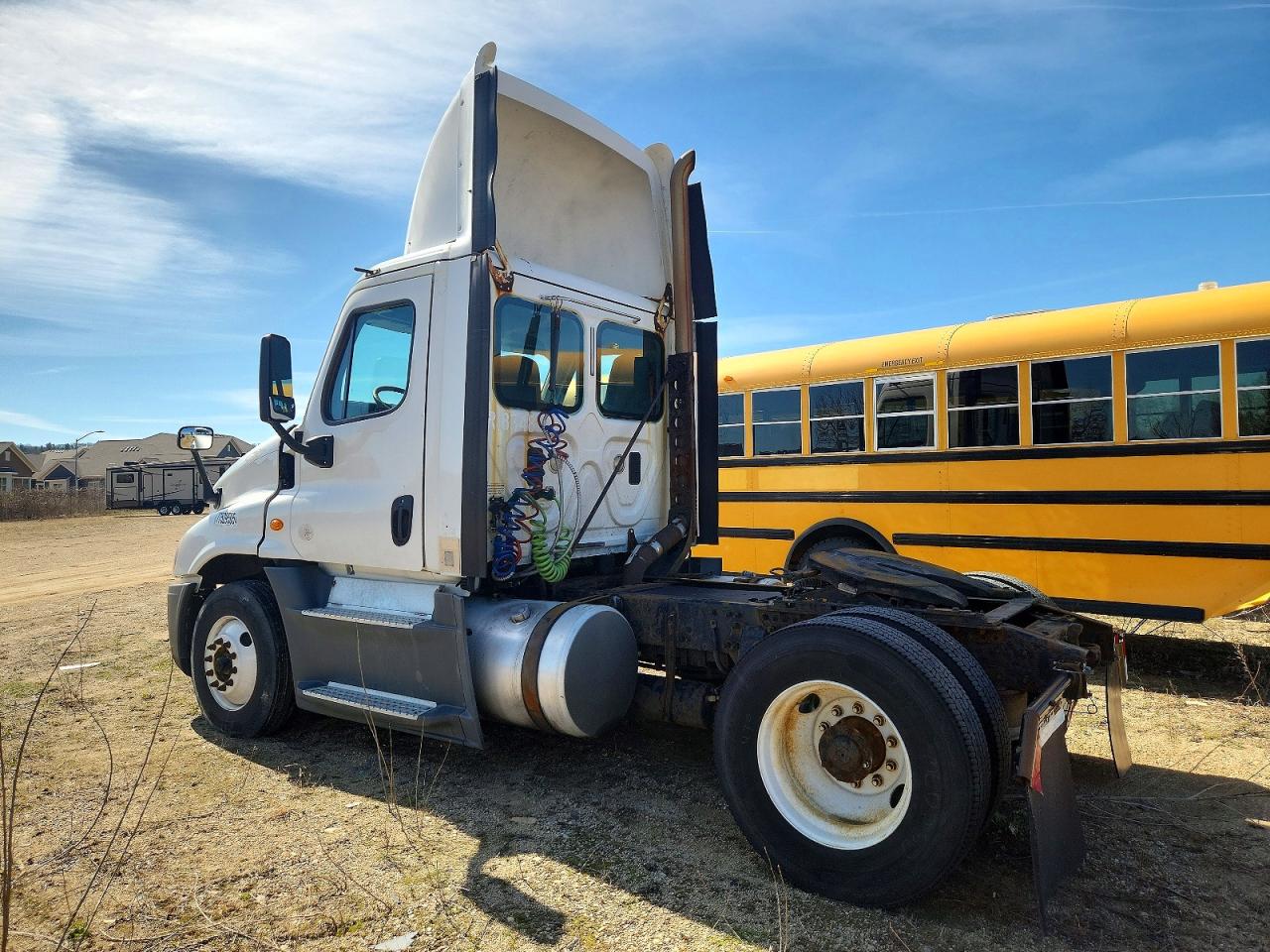 2016 FREIGHTLINER All other VIN 1FUBGEDV3GLHC5762 photo 3