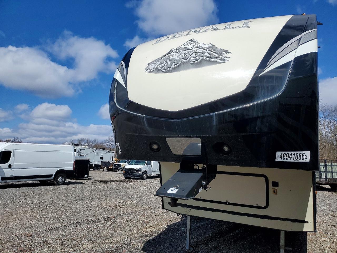2016 DUTCHMAN Denali rv VIN 4YDF2902XGP940640 photo 2